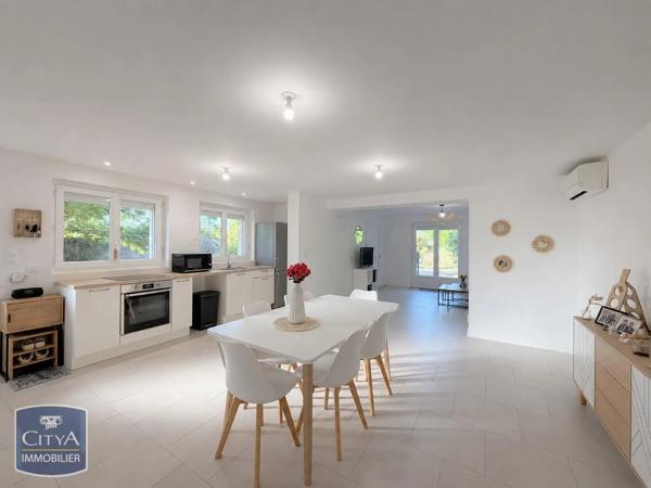 Maison à louer 3 pièces 85.06m² Coutras (33230)