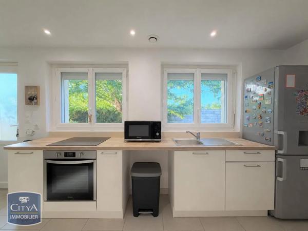 Maison à louer 3 pièces 85.06m² Coutras (33230)