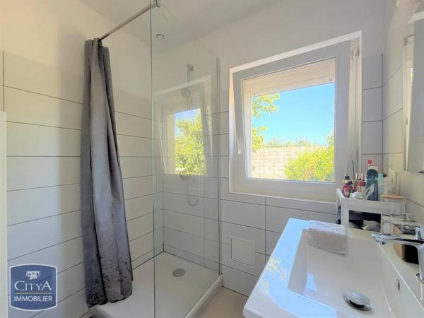 Maison à louer 3 pièces 85.06m² Coutras (33230)