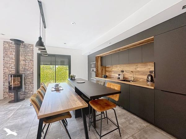 Maison 638 670 € Pessac 6 p 143 m² DPE A