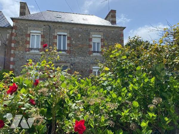 Maison à vendre à Plouha (22580) en Côtes-d'Armor (22)

Cette maison située à Plouha, dans le...