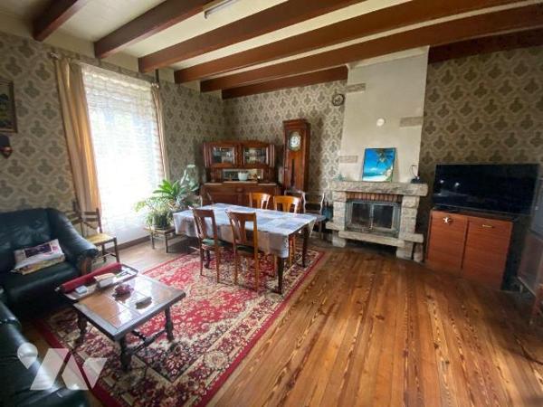 Maison à vendre à Plouha (22580) en Côtes-d'Armor (22)

Cette maison située à Plouha, dans le...