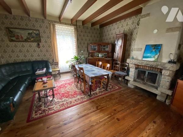 Maison à vendre à Plouha (22580) en Côtes-d'Armor (22)

Cette maison située à Plouha, dans le...