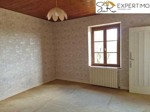 Sainte-Christine (63390) Exclu Maison à Sainte-Christine de 106 m² sur 13180 m² de terrain attenant