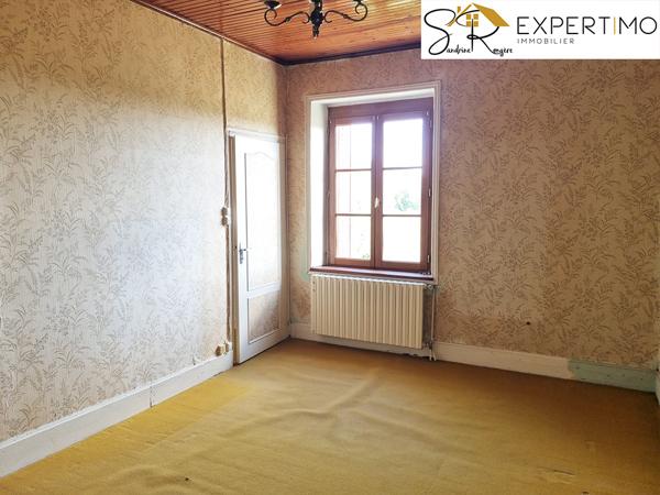 Sainte-Christine (63390) Exclu Maison à Sainte-Christine de 106 m² sur 13180 m² de terrain attenant