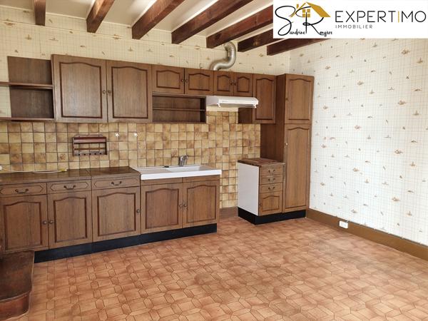 Sainte-Christine (63390) Exclu Maison à Sainte-Christine de 106 m² sur 13180 m² de terrain attenant