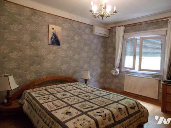 IMPOSANTE VILLA DE 7 CHAMBRES SUR 1332 M² DE TERRAIN