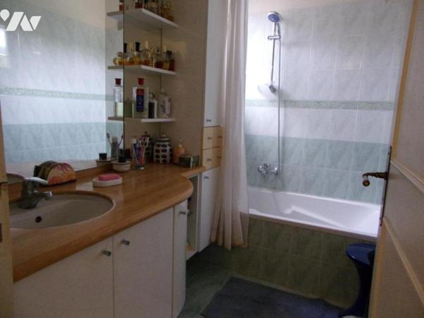 IMPOSANTE VILLA DE 7 CHAMBRES SUR 1332 M² DE TERRAIN