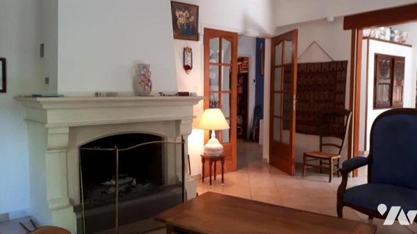 IMPOSANTE VILLA DE 7 CHAMBRES SUR 1332 M² DE TERRAIN