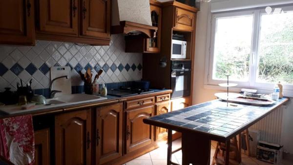 IMPOSANTE VILLA DE 7 CHAMBRES SUR 1332 M² DE TERRAIN