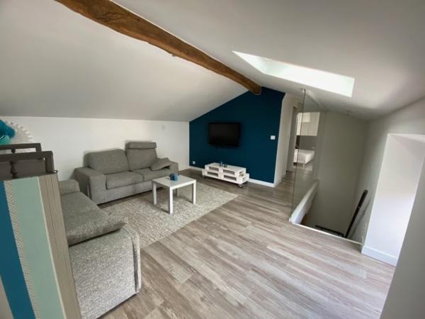 Appartement Type 2 Meublé en Duplex de 73 m² - Pont-Neuf