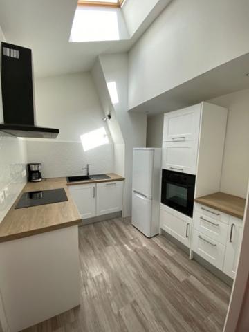 Appartement Type 2 Meublé en Duplex de 73 m² - Pont-Neuf