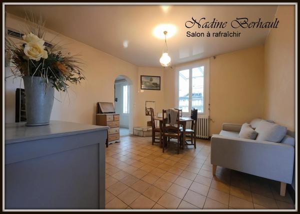 Maison Amilly 45, RDC à rénover + appartement et local commercial loués, Centre ville pour famille artisans ou marchand