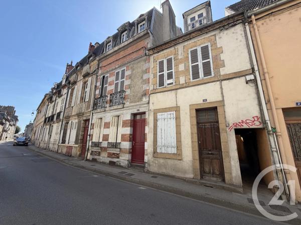 Immeuble à vendre  170 m 2   MOULINS  - 03