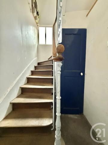 Immeuble à vendre  170 m 2   MOULINS  - 03
