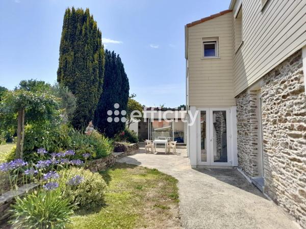 Maison
         4 pièces
        - 116 m² Exclusivité 359 000 € *
