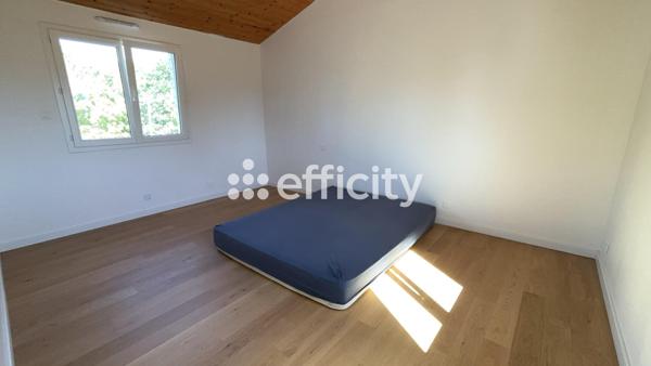 Maison
         4 pièces
        - 116 m² Exclusivité 359 000 € *