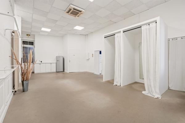 Local · Vente Lyon (69007) 7 pièces · 131m²