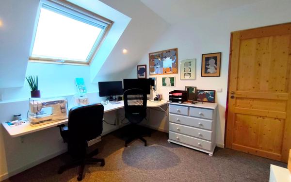 Maison à vendre    6 pièces • 184 m2 Mézières-sur-Seine