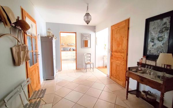 Maison à vendre    6 pièces • 184 m2 Mézières-sur-Seine