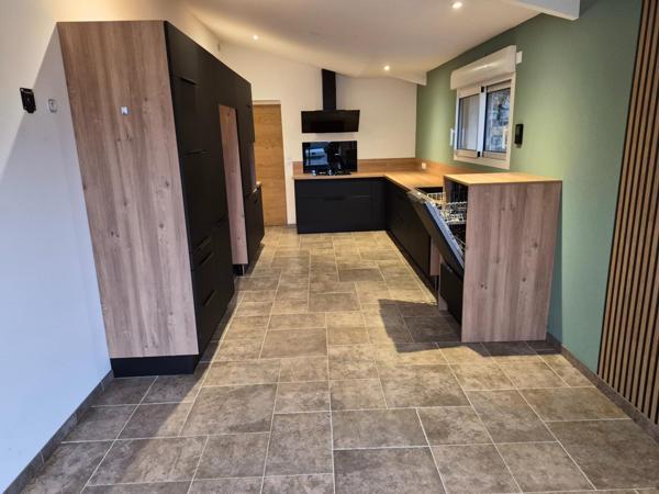 Maison à MONTSURS, 53150 - 4 pièces 130m²