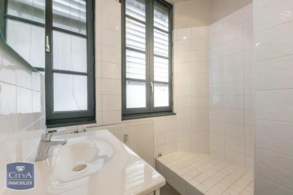 Appartement à louer 3 pièces 83.99m² Lyon (69002)