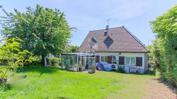 Maison 6 pièces à vendre à Beynes - 99,36 m² avec jardin et garage double