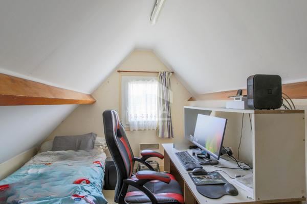 Maison 6 pièces à vendre à Beynes - 99,36 m² avec jardin et garage double
