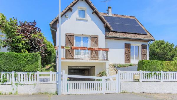 Maison à Beynes : 6 pièces, jardin, et humour inclus !