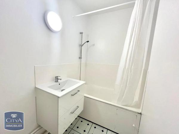 Appartement à louer 2 pièces 50.2m² Le Havre (76610)