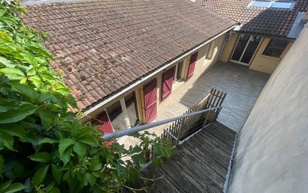 Maison à vendre    4 pièces • 162,98 m2 Trévoux