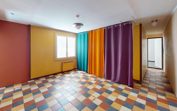 Maison à vendre    4 pièces • 162,98 m2 Trévoux