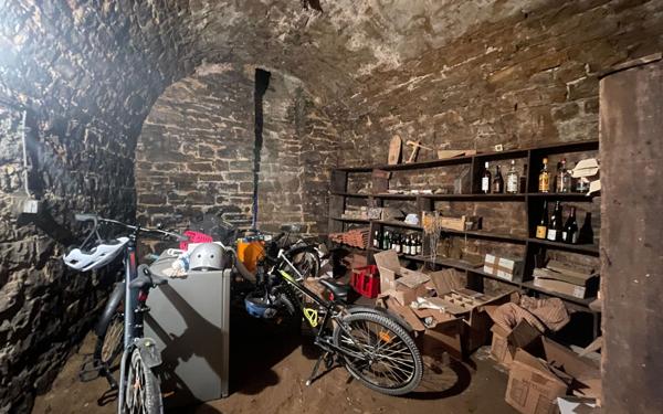 Maison à vendre    4 pièces • 162,98 m2 Trévoux