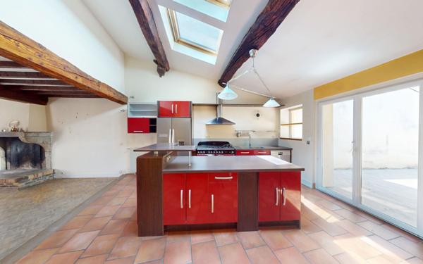 Maison à vendre    4 pièces • 162,98 m2 Trévoux