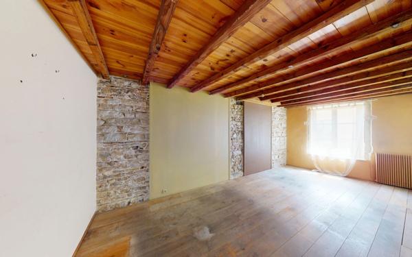 Maison à vendre    4 pièces • 162,98 m2 Trévoux