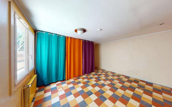 Maison à vendre    4 pièces • 162,98 m2 Trévoux