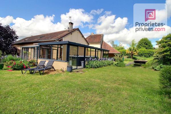 À vendre Propriété type longère + Maison d'amis ou Gîte, boxes à chevaux, dépendances, sur plus d'1 hectare  de terrain