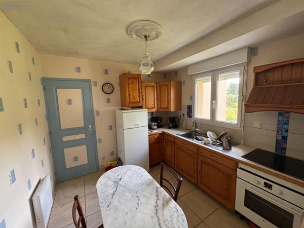 Maison à vendre à Lesneven dans le Finistère (29260), ref : 046/1921