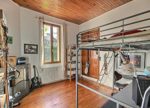 Maison à vendre    7 pièces •  Lescar