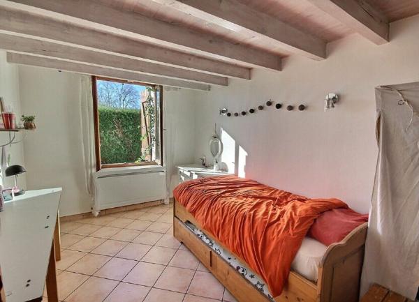 Maison à vendre    7 pièces •  Lescar