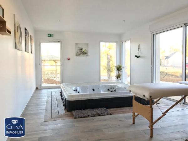 Maison à louer 3 pièces 82.2m² Trouy (18570)