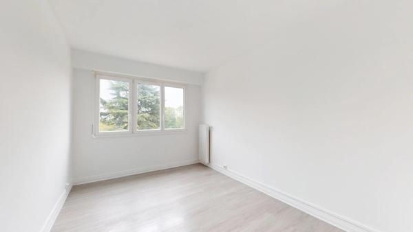 Location Appartement 3 pièces 62 m2 à Évry-Courcouronnes