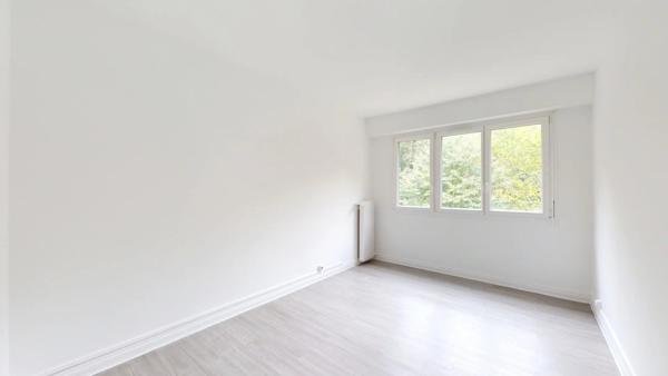 Location Appartement 3 pièces 62 m2 à Évry-Courcouronnes