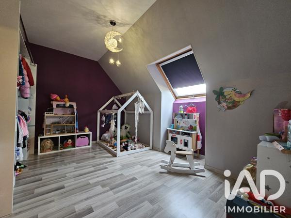 Maison à vendre 6 pièces 148 m² Le Breil-sur-Mérize
