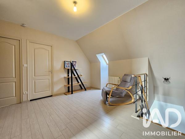 Maison à vendre 6 pièces 148 m² Le Breil-sur-Mérize