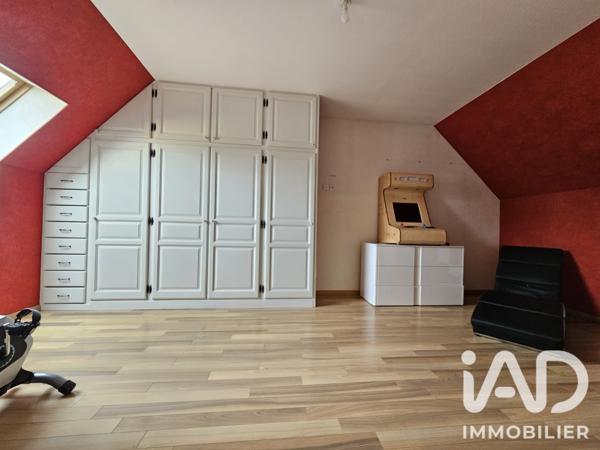 Maison à vendre 6 pièces 148 m² Le Breil-sur-Mérize