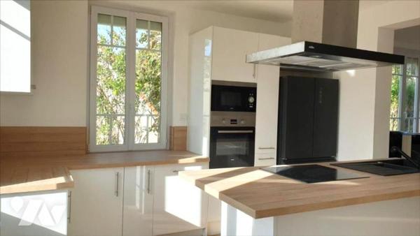 BELLE DEMEURE FAMILIALE ENTIEREMENT RENOVEE (DPE C)