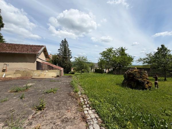 SUR LES HAUTEURS DE NEUVES-MAISONS
