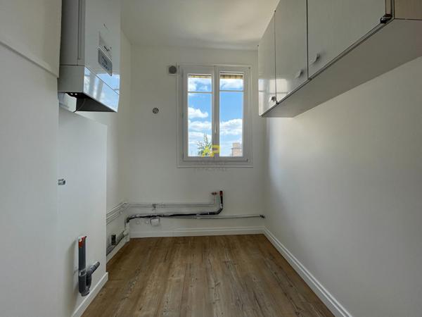 Refait à neuf au pied de la gare €215 000 ** - Référence 1863