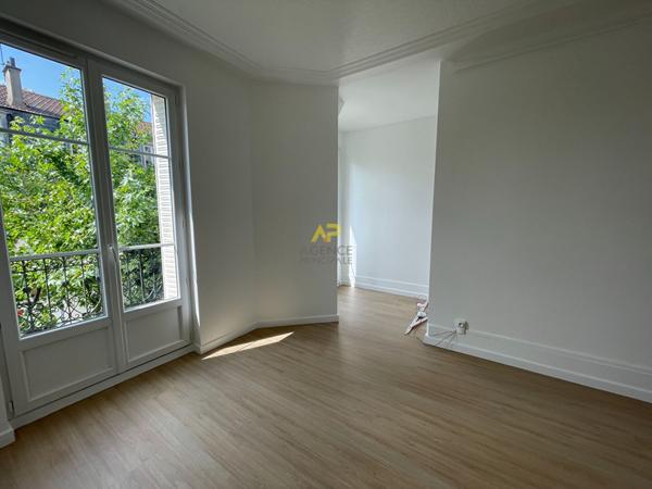 Refait à neuf au pied de la gare €215 000 ** - Référence 1863